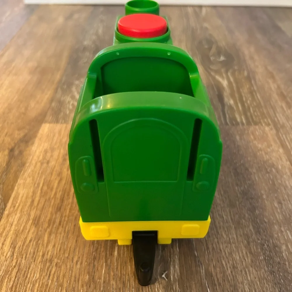 Fisher Price Little People Friendly Passenger Train Sound Light as is. Works